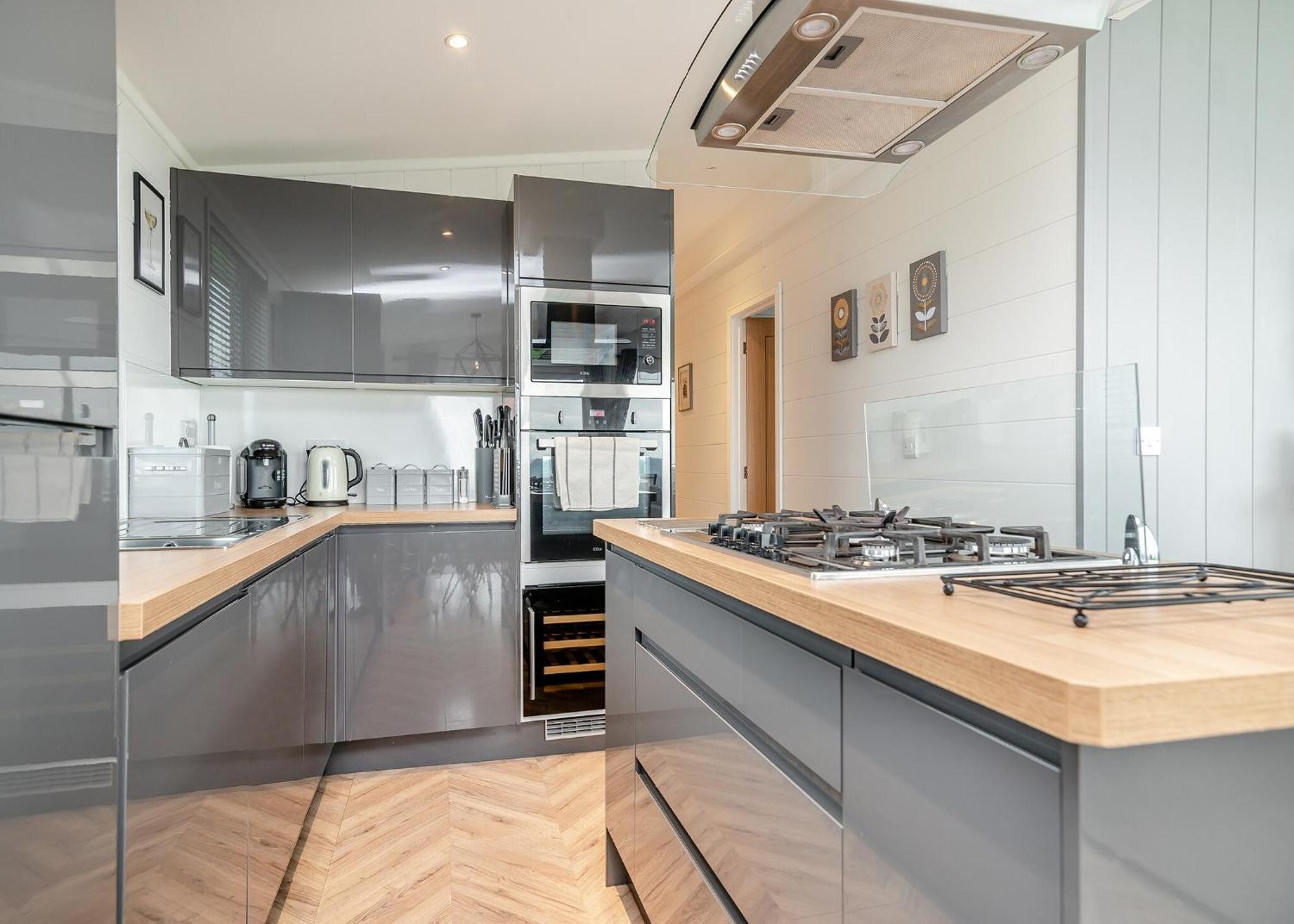 Midsomer Lodges Pilton Room photo